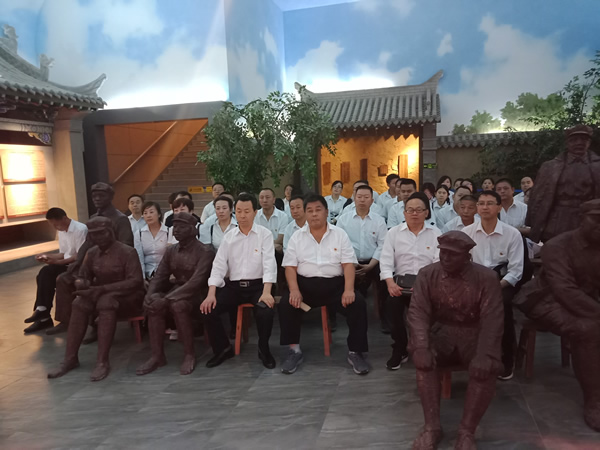 隴運集團公司黨委開展“不忘初心、牢記使命”紀念建黨98周年主題黨日活動