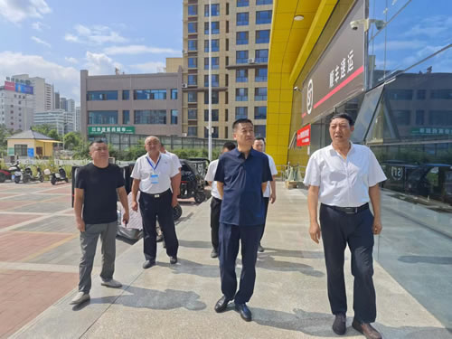 黨委書(shū)記、董事長(zhǎng)張宏偉在成縣片單位開(kāi)展工作調(diào)研