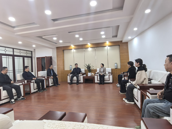 隴運(yùn)集團(tuán)潤華旅游客運(yùn)公司、晟游天下旅行社與隴南師范學(xué)院歷史文化與旅游學(xué)院達(dá)成見習(xí)合作意向