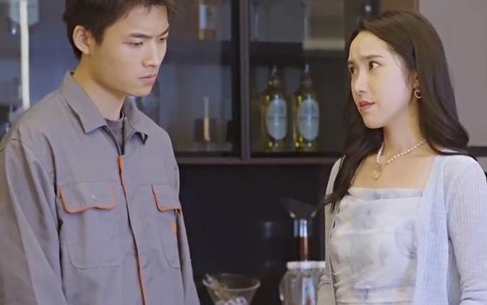 成為快遞員后，我有了七個老婆(全集)