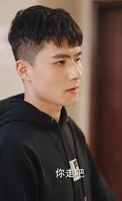 跑腿，竟是隱藏大佬(全集)